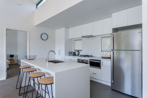 Cape Schanck Golf Getaway - Whitsundays Accommodation 3