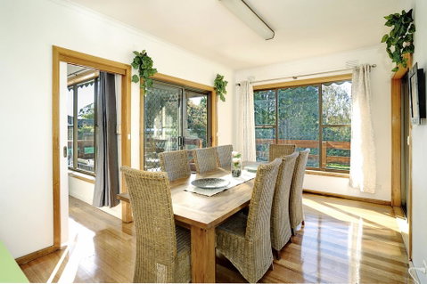 Capelink Lodge - Whitsundays Accommodation 0