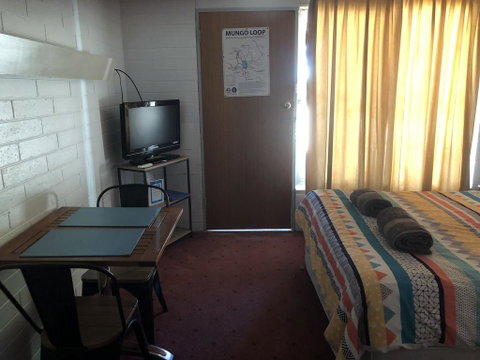 Capri Motel - Whitsundays Accommodation 3
