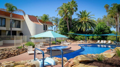 Capri Waters Country Club - Whitsundays Accommodation 2