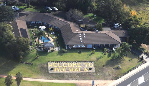 Capricorn Motor Inn - Whitsundays Accommodation 3