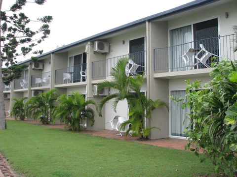 Cardwell Beachcomber Motel & Tourist Park - Whitsundays Accommodation 3