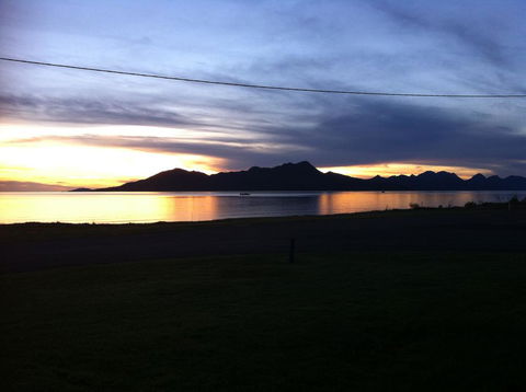 Cardwell Beachcomber Motel & Tourist Park - Whitsundays Accommodation 2