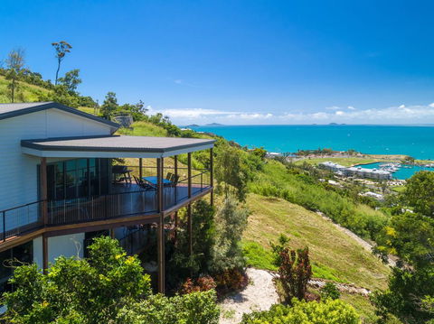 Casa Del Mar- House Of The Sea - Whitsundays Accommodation 0