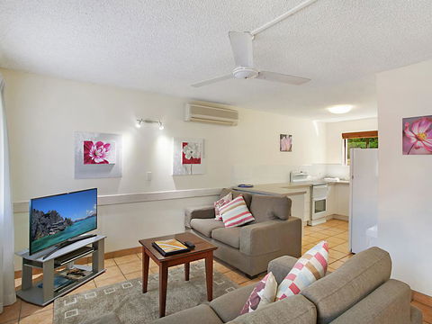 Cayman Quays - Whitsundays Accommodation 1