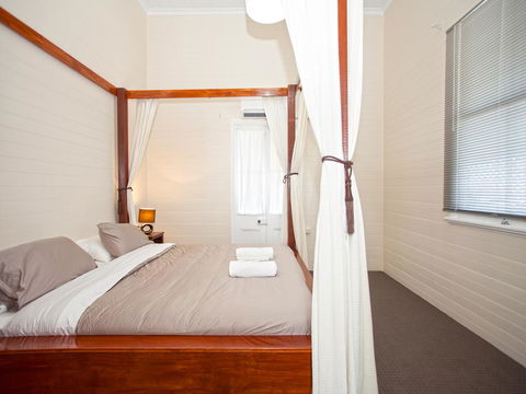 CBD Holiday Home - Whitsundays Accommodation 2