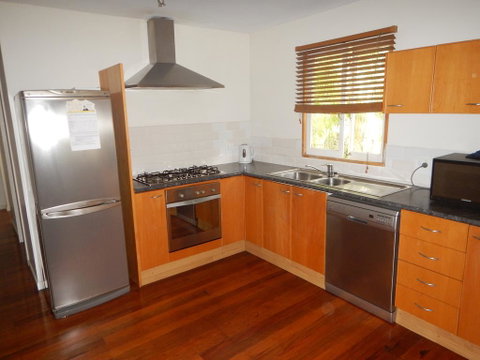 Cedar Lookout - Whitsundays Accommodation 1