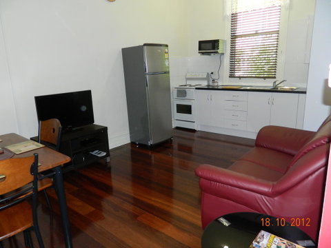 Champion Bay Apartments - Whitsundays Accommodation 1