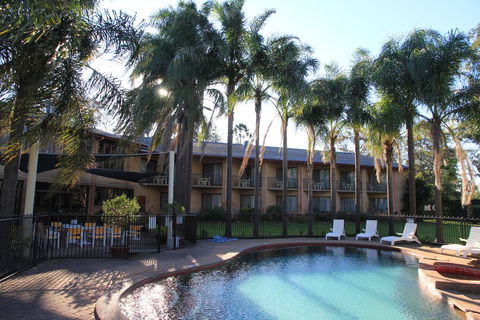 Charbonnier Motor Inn - Whitsundays Accommodation 2