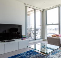 Chic Modern  Stylish.Stunning ViewsFree Parking - Whitsundays Accommodation