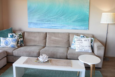 CHILL-OUT LAKESIDE @ FORSTER - Whitsundays Accommodation 1