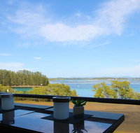 CHILL-OUT LAKESIDE  FORSTER - Whitsundays Accommodation