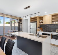 City Courtyard Apartment - Whitsundays Accommodation