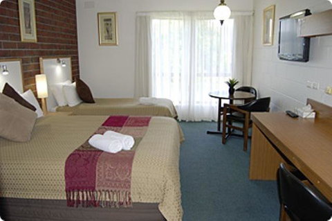 City Gardens Motel - Whitsundays Accommodation 3