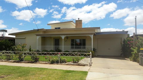 City Holiday Home Mildura - Whitsundays Accommodation 0