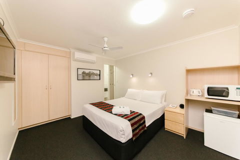 Citywalk Motor Inn - Whitsundays Accommodation 1