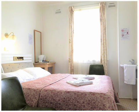 Clarendon Budget - Whitsundays Accommodation 0