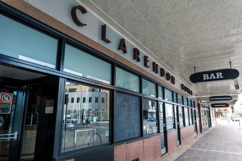 Clarendon Hotel - Whitsundays Accommodation 1