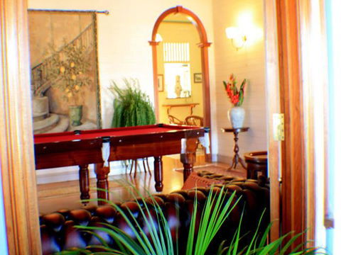 Classique Bed & Breakfast - Whitsundays Accommodation 0