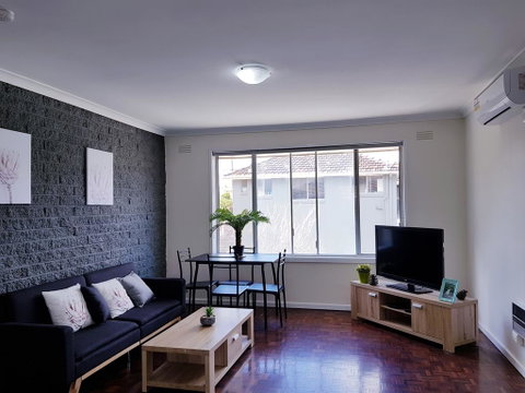 Clayton Apartment - Whitsundays Accommodation 0