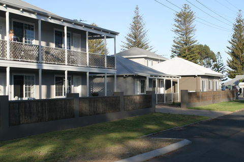 Clearwater Motel Apartments - Whitsundays Accommodation 0