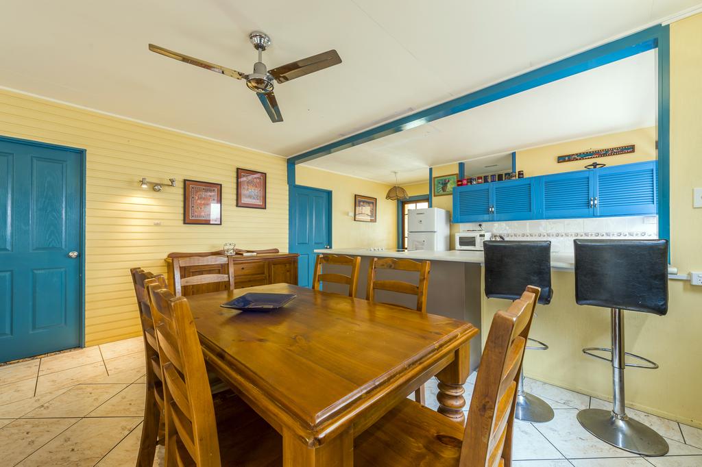 Cairns Northern Beaches QLD Whitsundays Accommodation