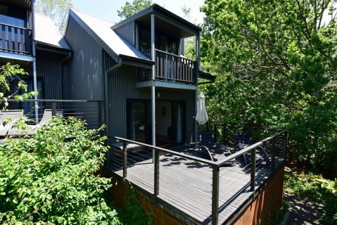 Cloudsong Chalet 4 - Close To The Village Centre! - Whitsundays Accommodation 1