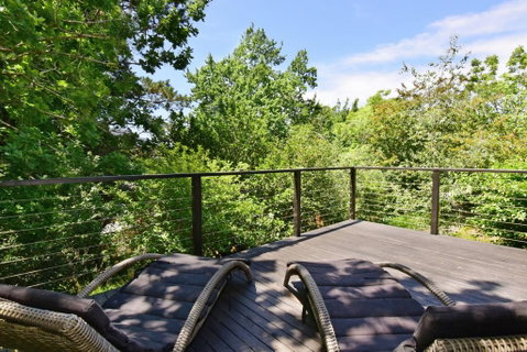 Cloudsong Chalet 4 - Close To The Village Centre! - Whitsundays Accommodation 2