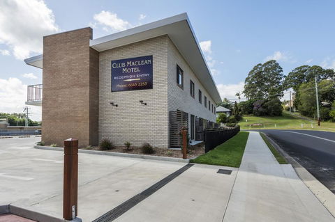 Club Maclean Motel - Whitsundays Accommodation 3