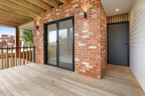 COASTAL BEAUTY ON BRUCE - Whitsundays Accommodation 1