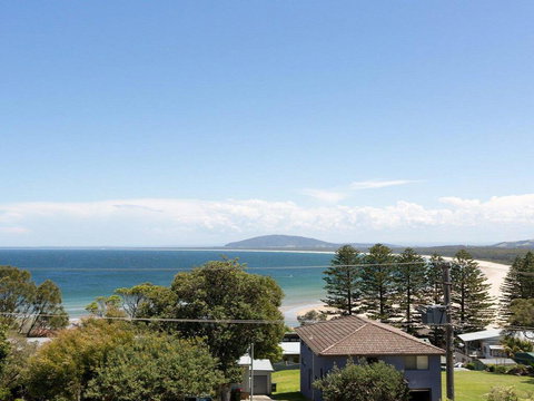 Coastal Calm - Relax, Revive, Rejuvenate - Whitsundays Accommodation 3