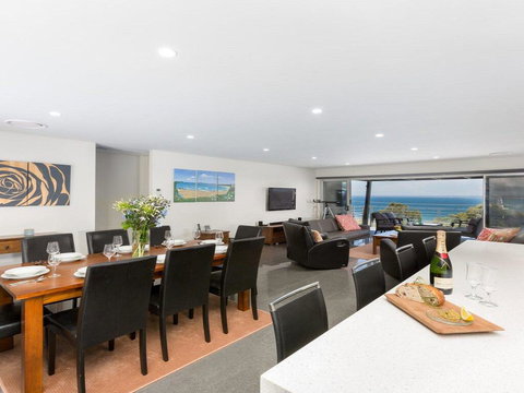 Coastal Calm - Relax, Revive, Rejuvenate - Whitsundays Accommodation 1