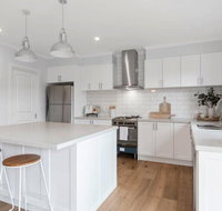 Coastal Luxury Retreat - Whitsundays Accommodation