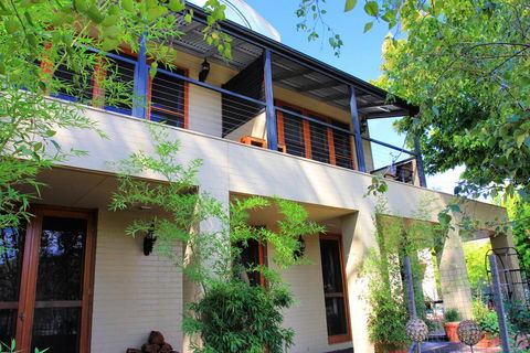 CocknBull Boutique Hotel Echuca - Whitsundays Accommodation 2