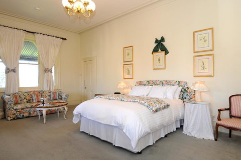 Colhurst House - Whitsundays Accommodation 3