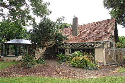 Colwyn House Self Contained Accomodation - Whitsundays Accommodation 1