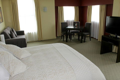 Comfort Inn & Suites City Views - Whitsundays Accommodation 2