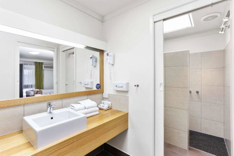 Comfort Inn Botanical - Whitsundays Accommodation 3