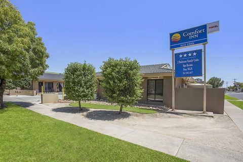 Comfort Inn May Park - Whitsundays Accommodation 0
