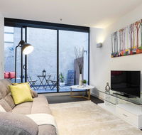 Complete Host AquaLuna Apartments - Whitsundays Accommodation