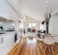Complete Host Richmond Townhouse Collection - Whitsundays Accommodation