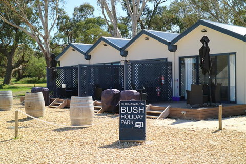 Coonawarra Cabins Unit C - Whitsundays Accommodation 1