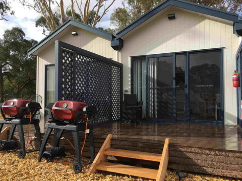 Coonawarra Cabins Unit C - Whitsundays Accommodation 0