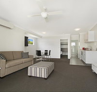 Cooroy Luxury Motel Apartments - Whitsundays Accommodation
