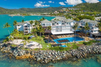 Coral Sea Marina Resort with Whitsundays Accommodation