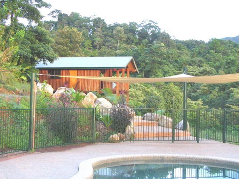 Coral Sea Views - Whitsundays Accommodation 0