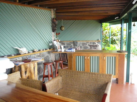Coral Sea Views - Whitsundays Accommodation 3