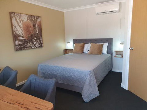 Cornwall House Accommodation - Whitsundays Accommodation 0