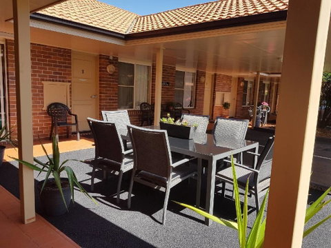 Cotswold Motor Inn - Whitsundays Accommodation 2