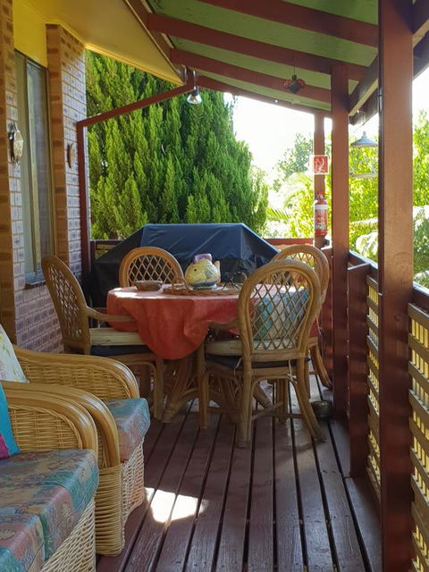Cottage By The Bay - Whitsundays Accommodation 1